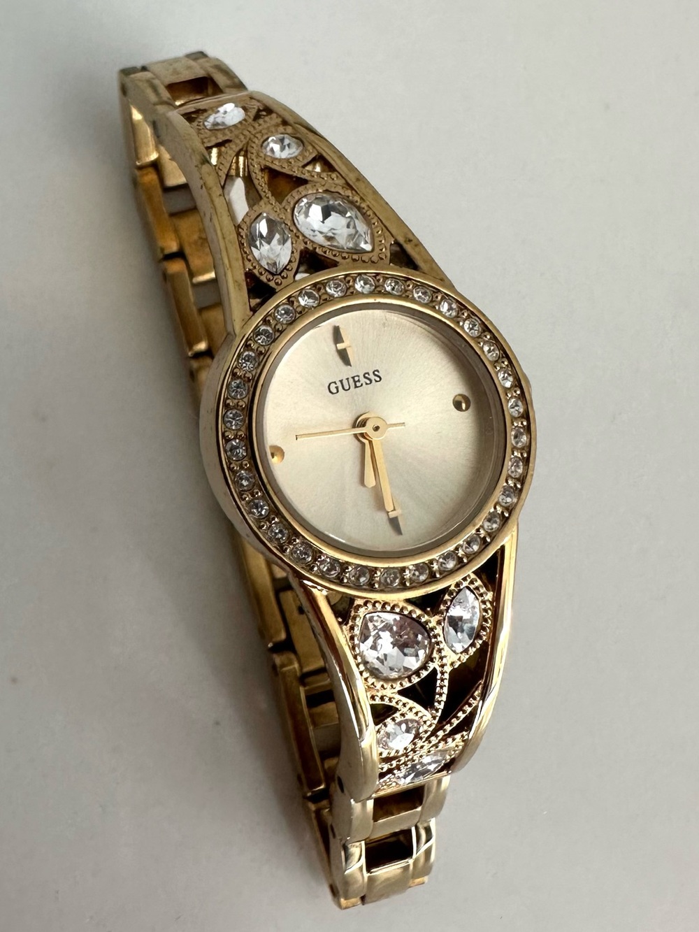 GUESS W10562L2 Gold Tone Crystal Watch